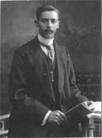 WJ van den Bos in 1912